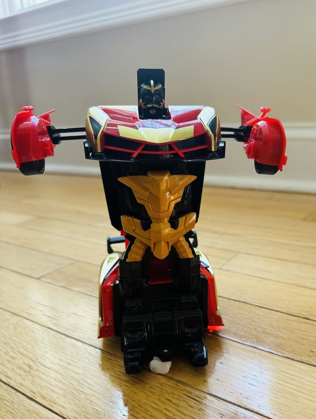 Lumo™ Transforming Robot RC Car